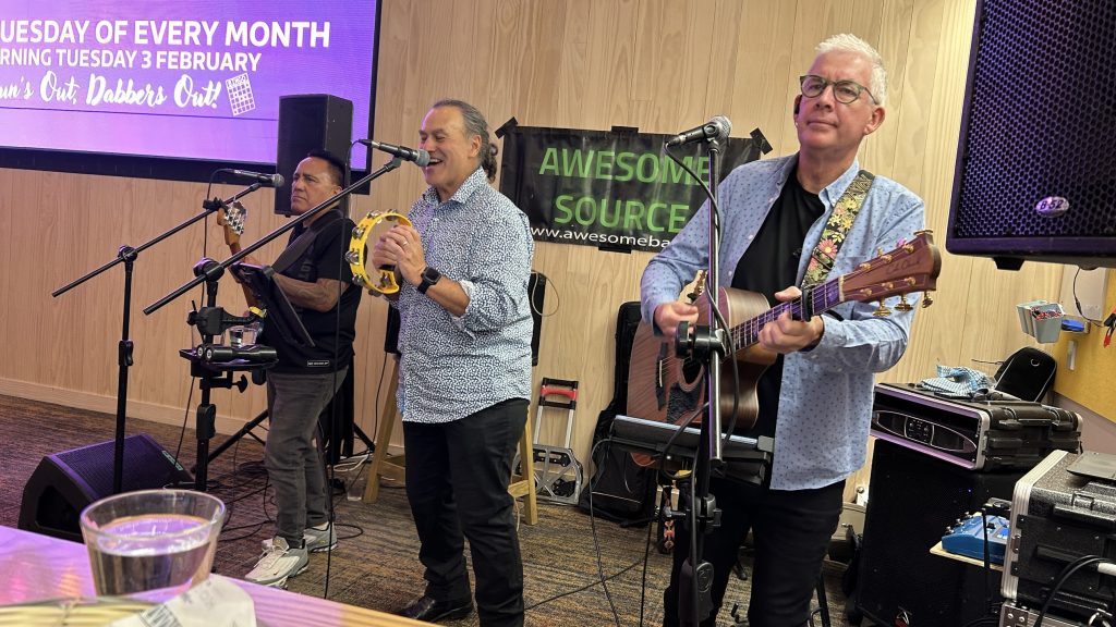 Hornby Club Acoustic Trio